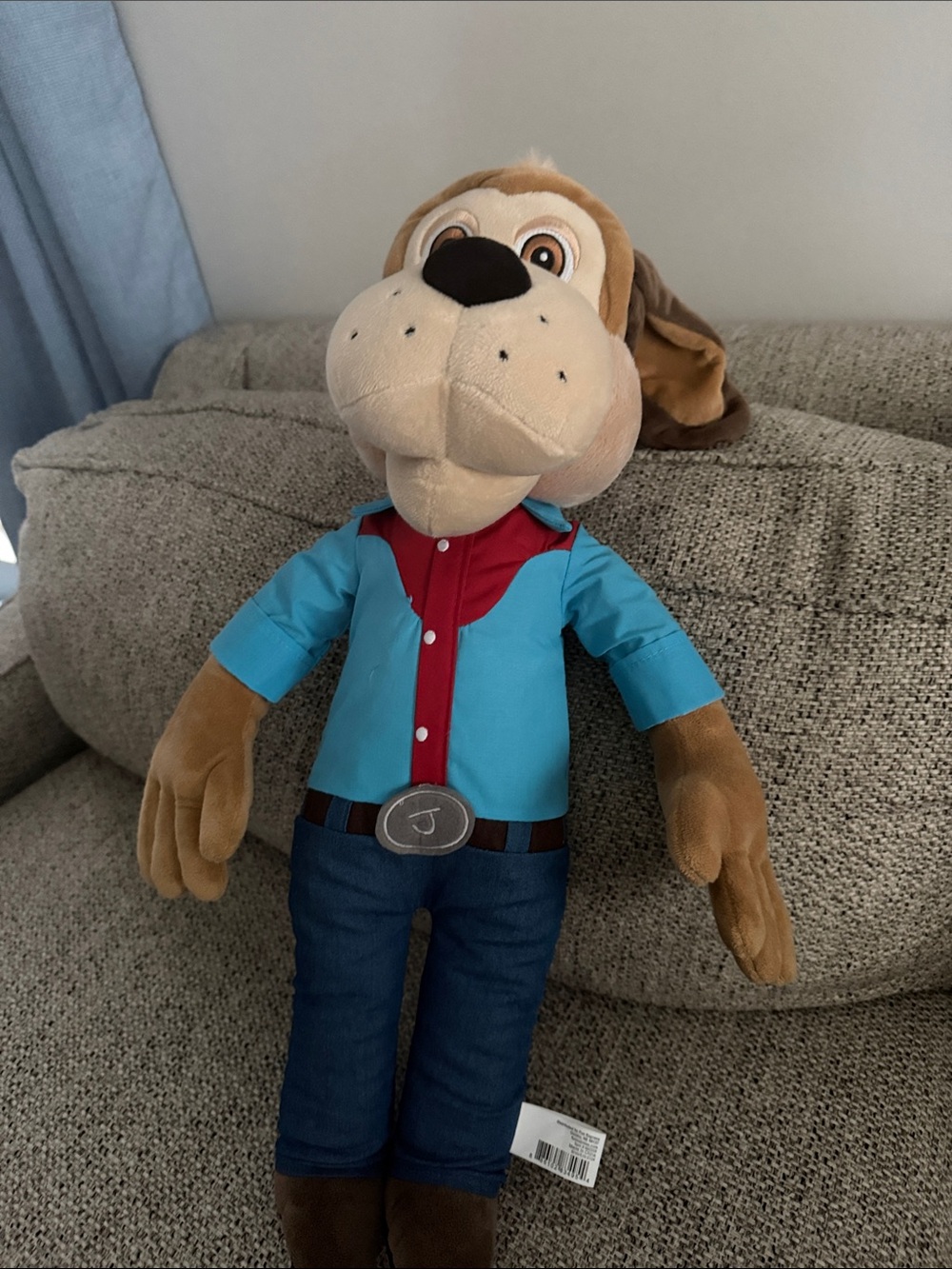 Chuck E. Cheese Jasper T. Jowls Sheriff Hound Dog Plush 27” Large NWT